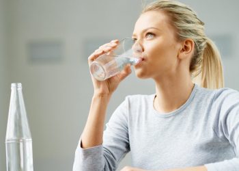 Important reasons why drinking water helps you lose weight
