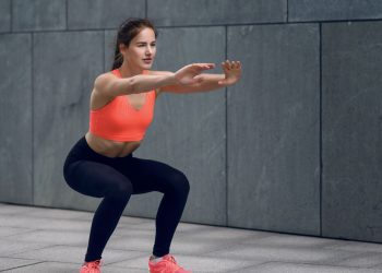 The benefits and drawbacks of deep squats for back pain